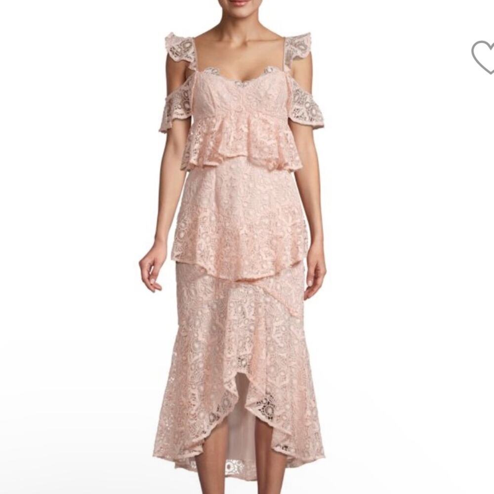 AMUR Hayden Dress in Blush Lace Ruffle Layered Sweatheart Tabk Off Shoulder ZZ